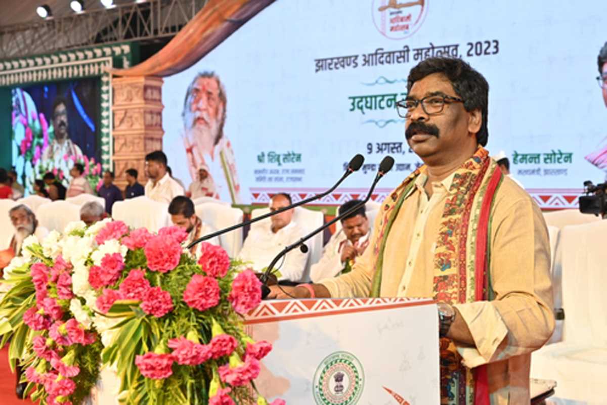 कट्टरपंथी ताकतों के खिलाफ एकजुट हों देश के 13 करोड़ आदिवासी : हेमंत सोरेन